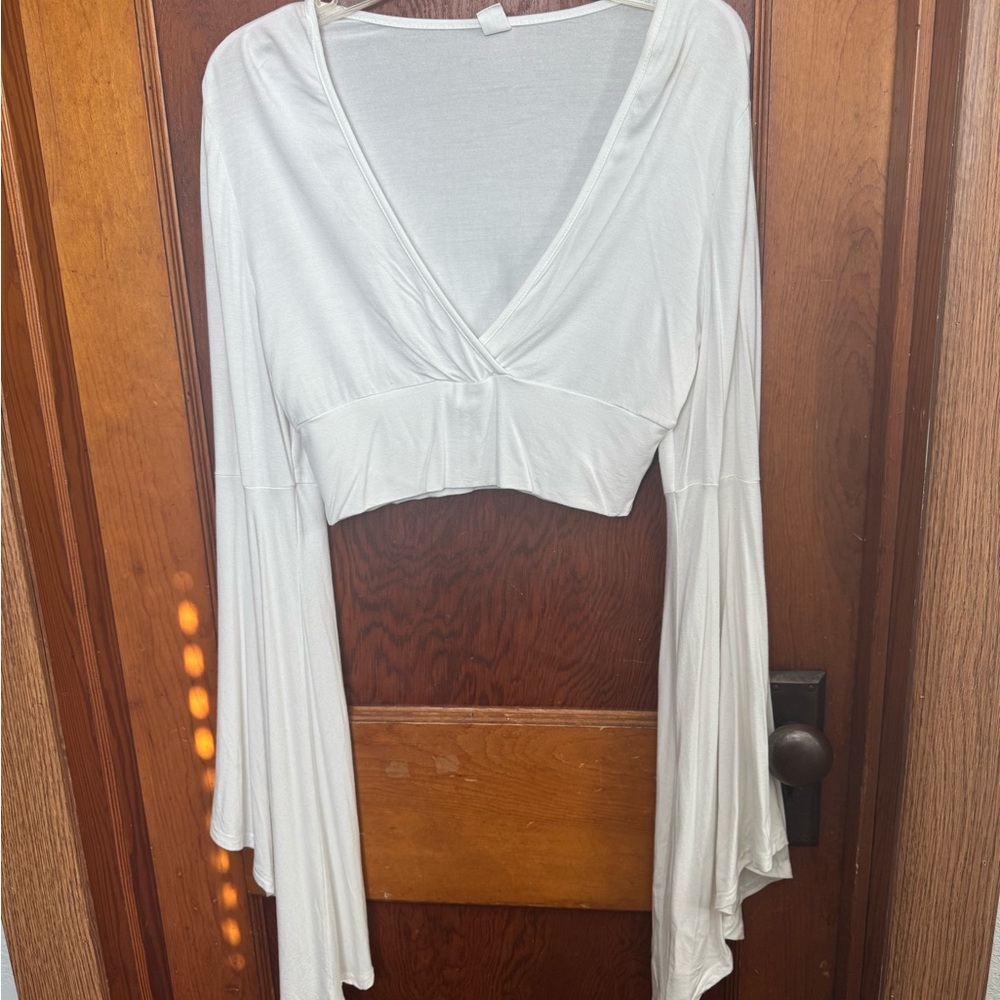 Women's White Flared Sleeved Bell Sleeve Size Medium Bridal Western Boho